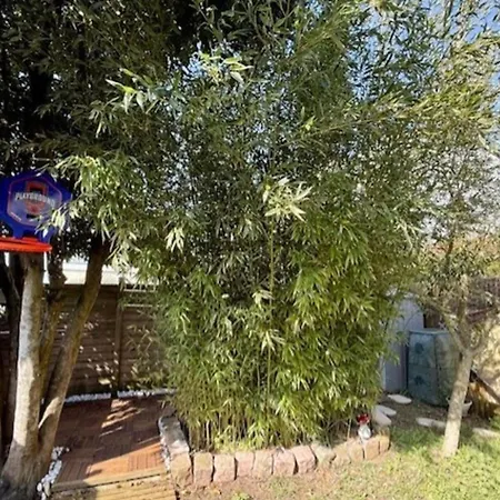 House Ideally Located In La Rochelle 펜션 라로셸